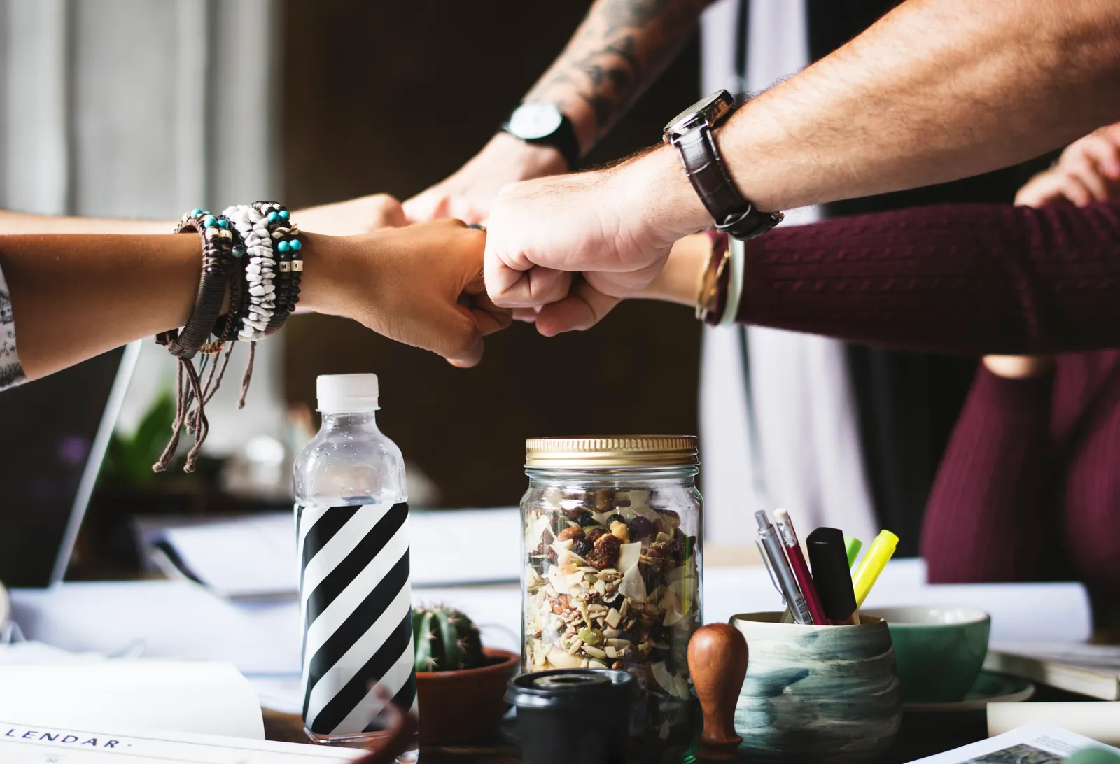 How To Manage A Sales Team: Tips and Tricks For Success